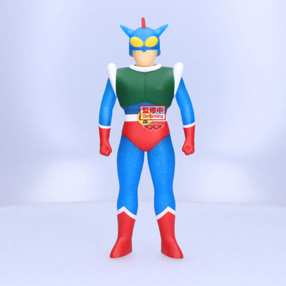 Figura Banpresto de Action Kamen de Crayon Shin-chan con traje azul, verde y rojo - 2