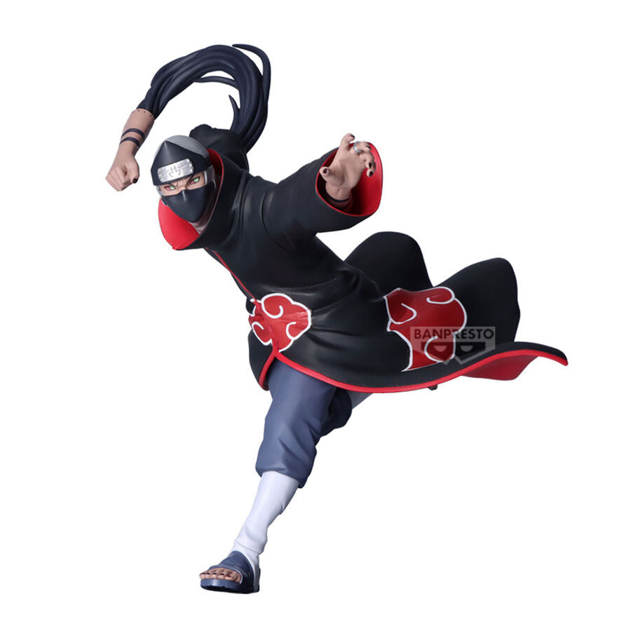 Figura de Kakuzu de Naruto Shippuden en pose de combate