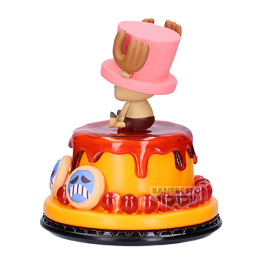 Figura de Tony Tony Chopper de One Piece sobre una base decorada - 2