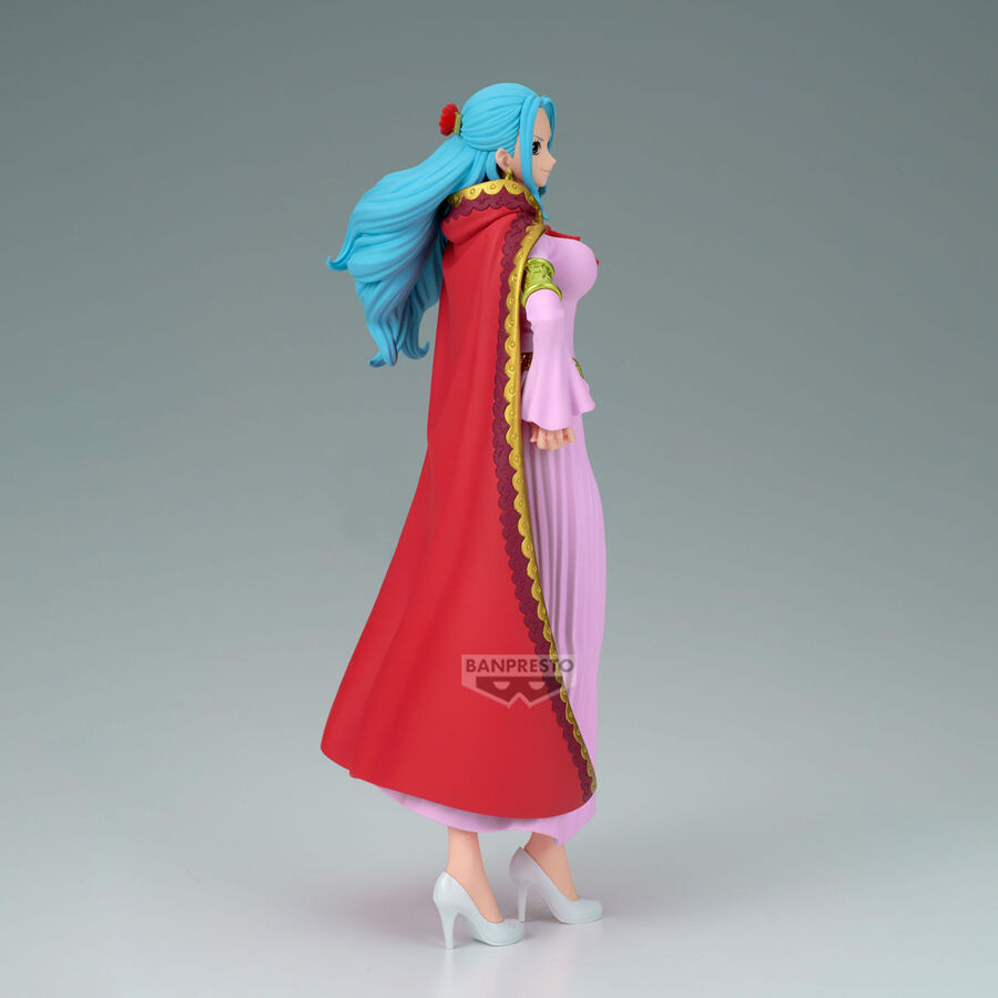 Figura de Nefeltari Vivi de One Piece con vestido rosa y capa roja - 3