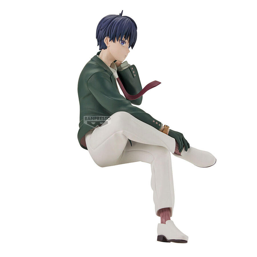 Figura de Yoichi Isagi de Blue Lock sentado - 3