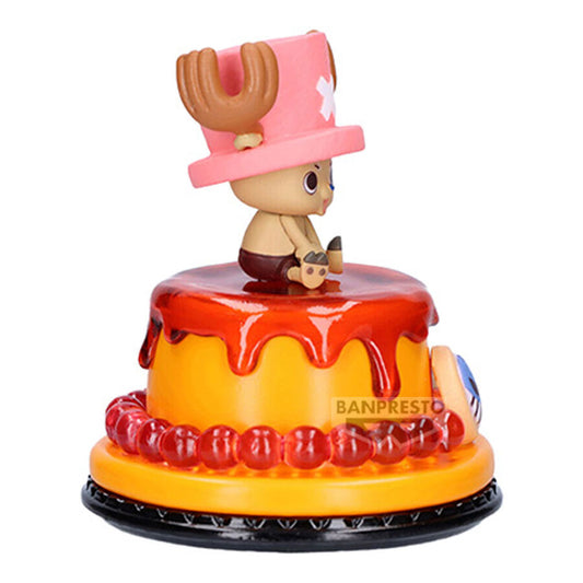 Figura de Tony Tony Chopper de One Piece sobre una base decorada - 3