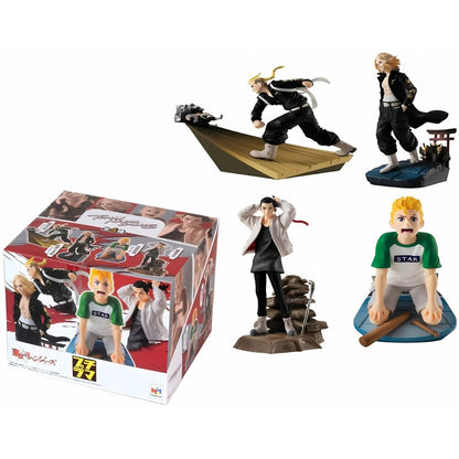Expositor MEGAHOUSE Petitrama Tokyo Revengers con cuatro figuras Toman