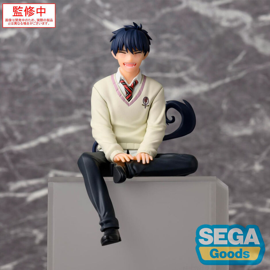 Figura PM Perching de Rin Okumura sentado con uniforme escolar