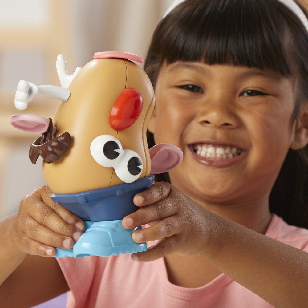 Mr. Potato Hasbro con sombrero, bigote y piezas intercambiables - 2