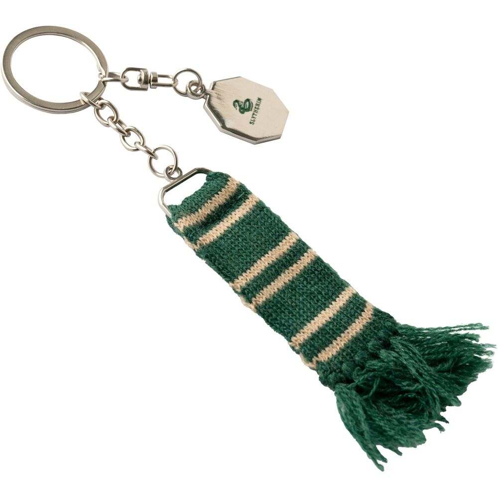 Llavero bufanda verde de Slytherin con flecos y placa metálica - 2
