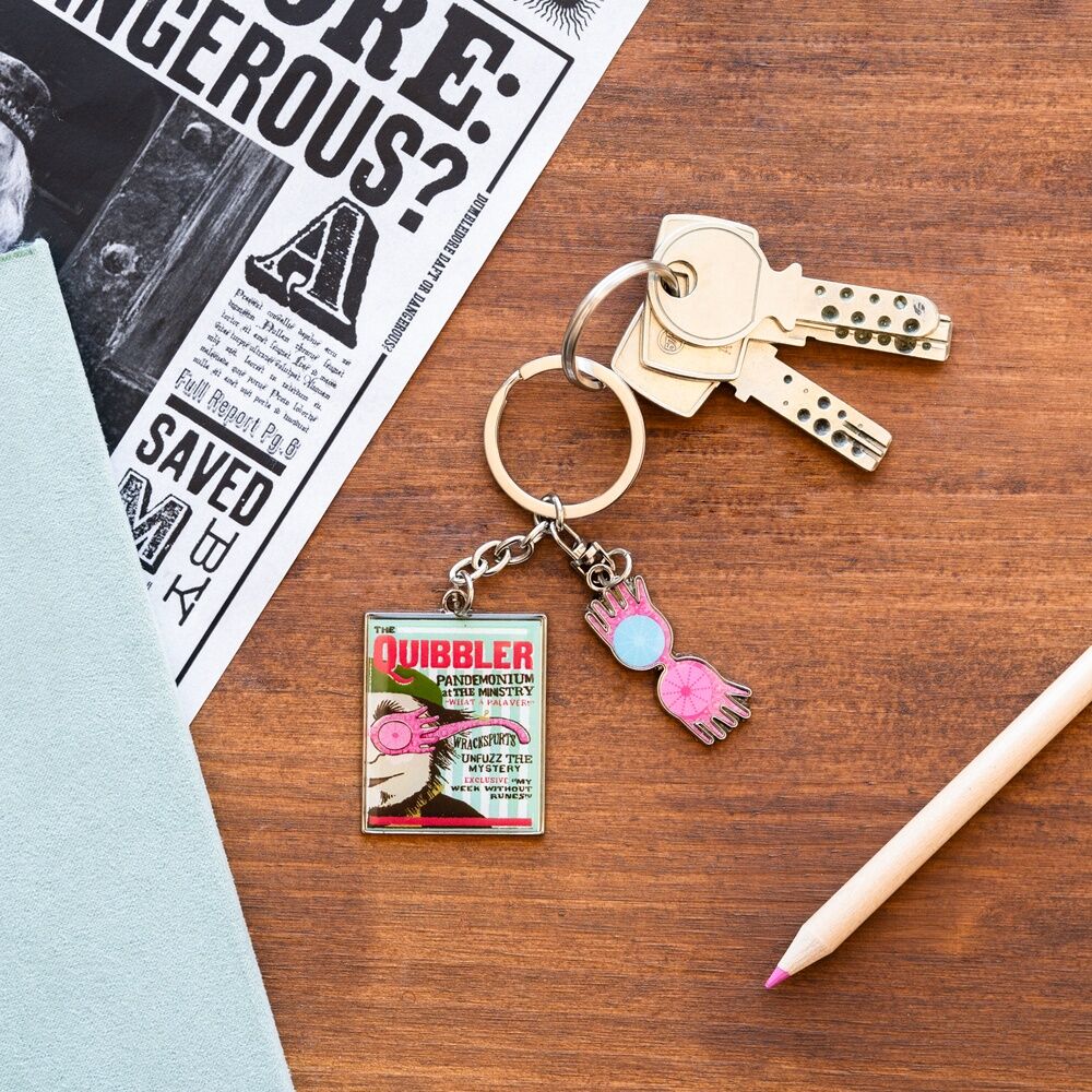 Llavero de Luna Lovegood con The Quibbler y gafas rosas - 3