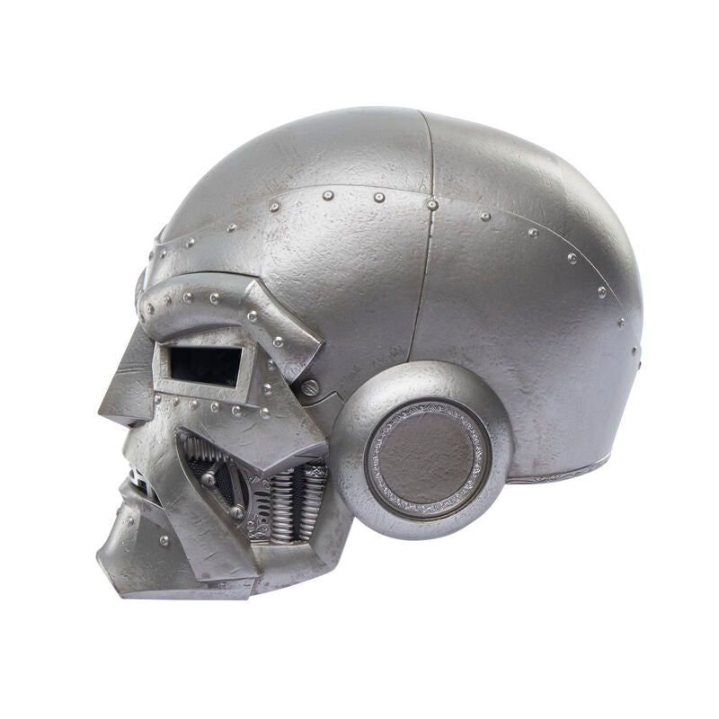 Casco réplica de Doctor Doom Marvel Legends con capucha verde - 5