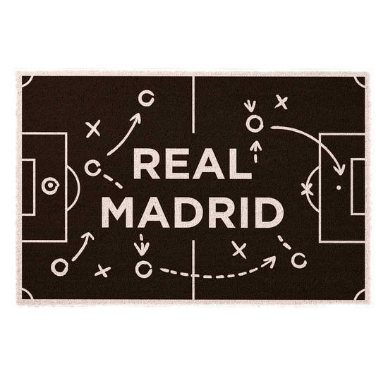 Felpudo Real Madrid de fibra de coco con diseño de campo de fútbol