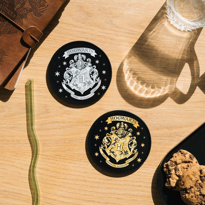 Set de 2 posavasos Hogwarts de Harry Potter, uno plateado y otro dorado - 3