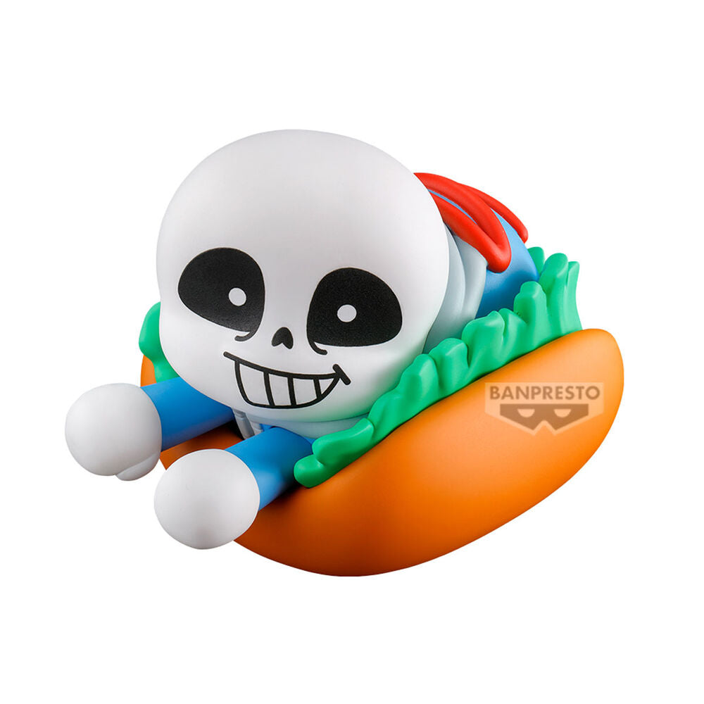 Figura Sans de BANPRESTO con diseño naranja, verde y azul
