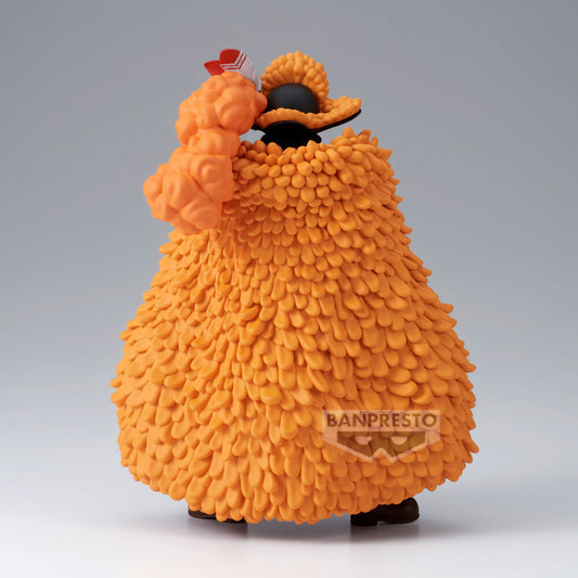Figura de Marshall D. Teach de One Piece con abrigo naranja y sombrero de calavera - 4