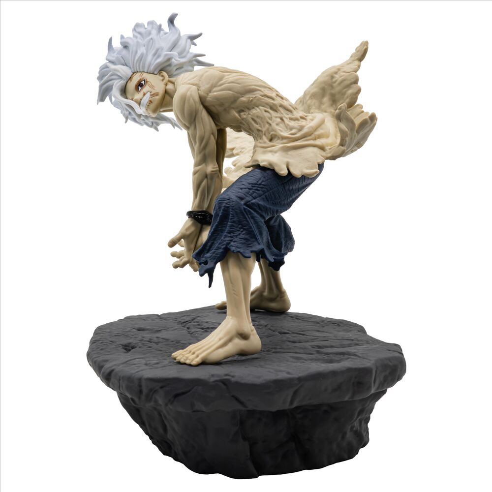 Figura de Tomura Shigaraki de My Hero Academia en pose de combate sobre una base rocosa - 2
