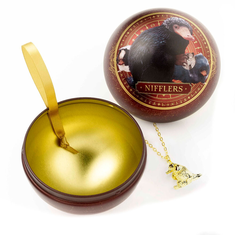 Colgante dorado de Niffler con bola de Navidad granate