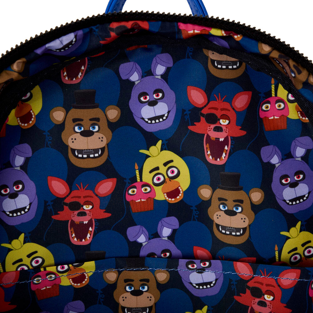 Mochila Loungefly de Freddy de Five Nights at Freddy's con caja de pizza - 5