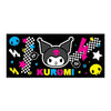 Alfombrilla gaming negra con diseño colorido de Kuromi