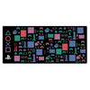 Alfombrilla gaming PlayStation negra con símbolos y mandos multicolor
