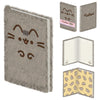 Cuaderno de peluche gris Pusheen con interior rayado