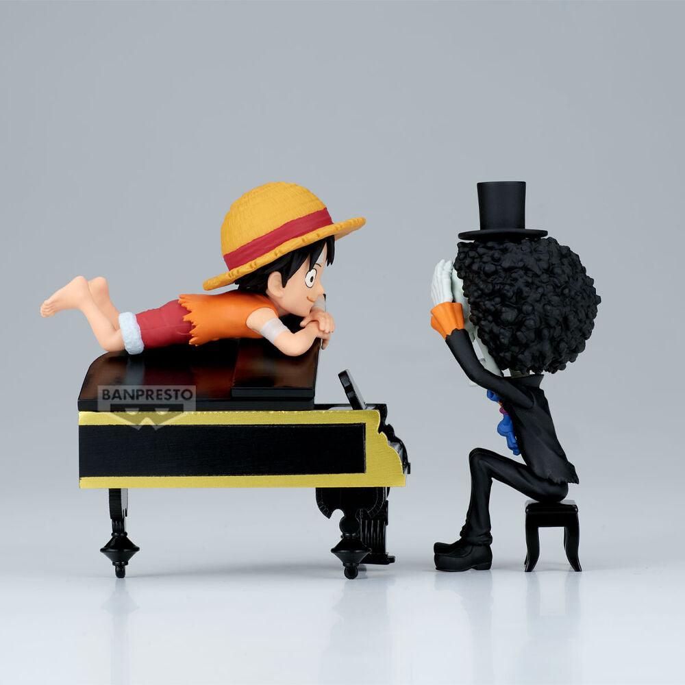 Figura de Luffy y Brook de One Piece junto a un piano - 2
