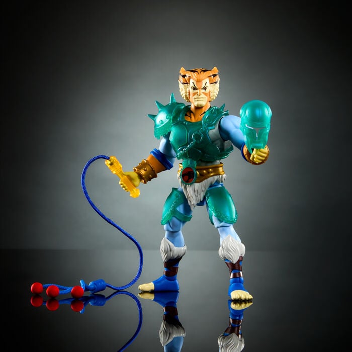 Figura Tygra de Thundercats con armadura verde y látigo azul