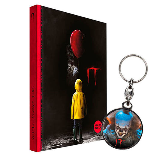 Cuaderno con luz de IT y llavero metálico con el payaso