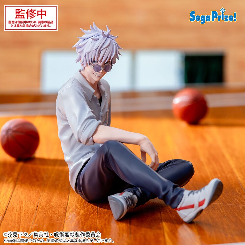 Figura de Satoru Gojo sentado con gafas de sol