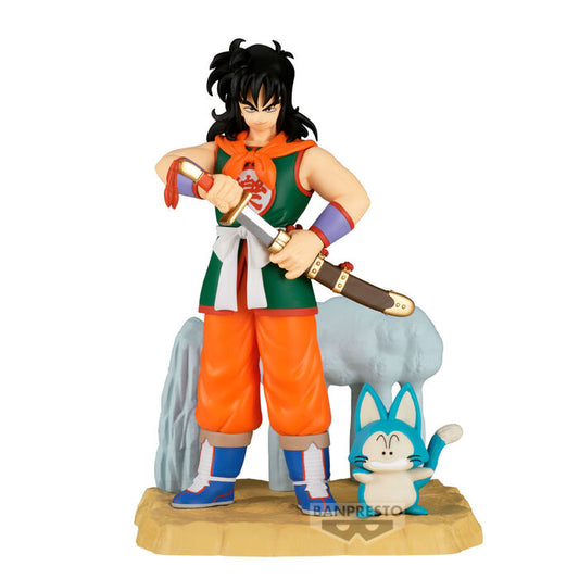 Figura de Yamcha de Dragon Ball con espada sobre una base escénica