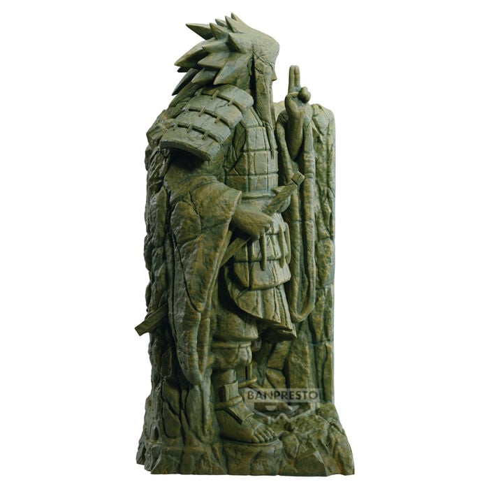 Figura de Madara Uchiha de Naruto con escenografía rocosa - 2