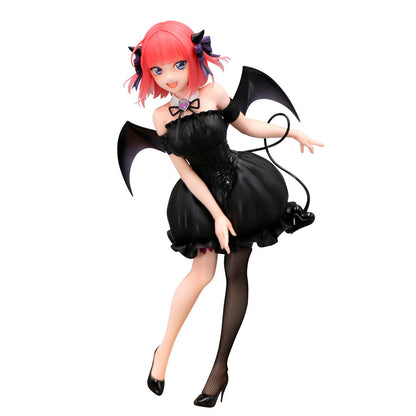 Figura Nanako Nino Bicute Dark con vestido negro y alas de murciélago