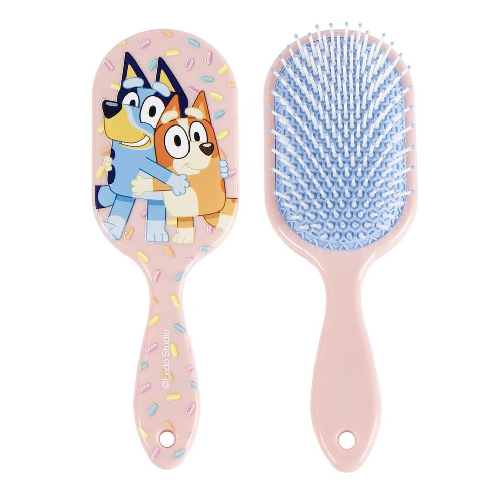 Cepillo rosa Bluey de CERDÁ con Bluey y Bingo
