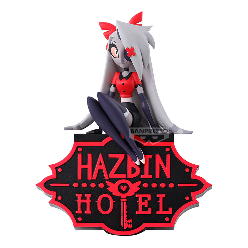 Figura de Vaggie de Hazbin Hotel sentada sobre una base de Banpresto