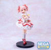 Figura SPM de Madoka Kaname con vestido rosa y blanco sobre base negra