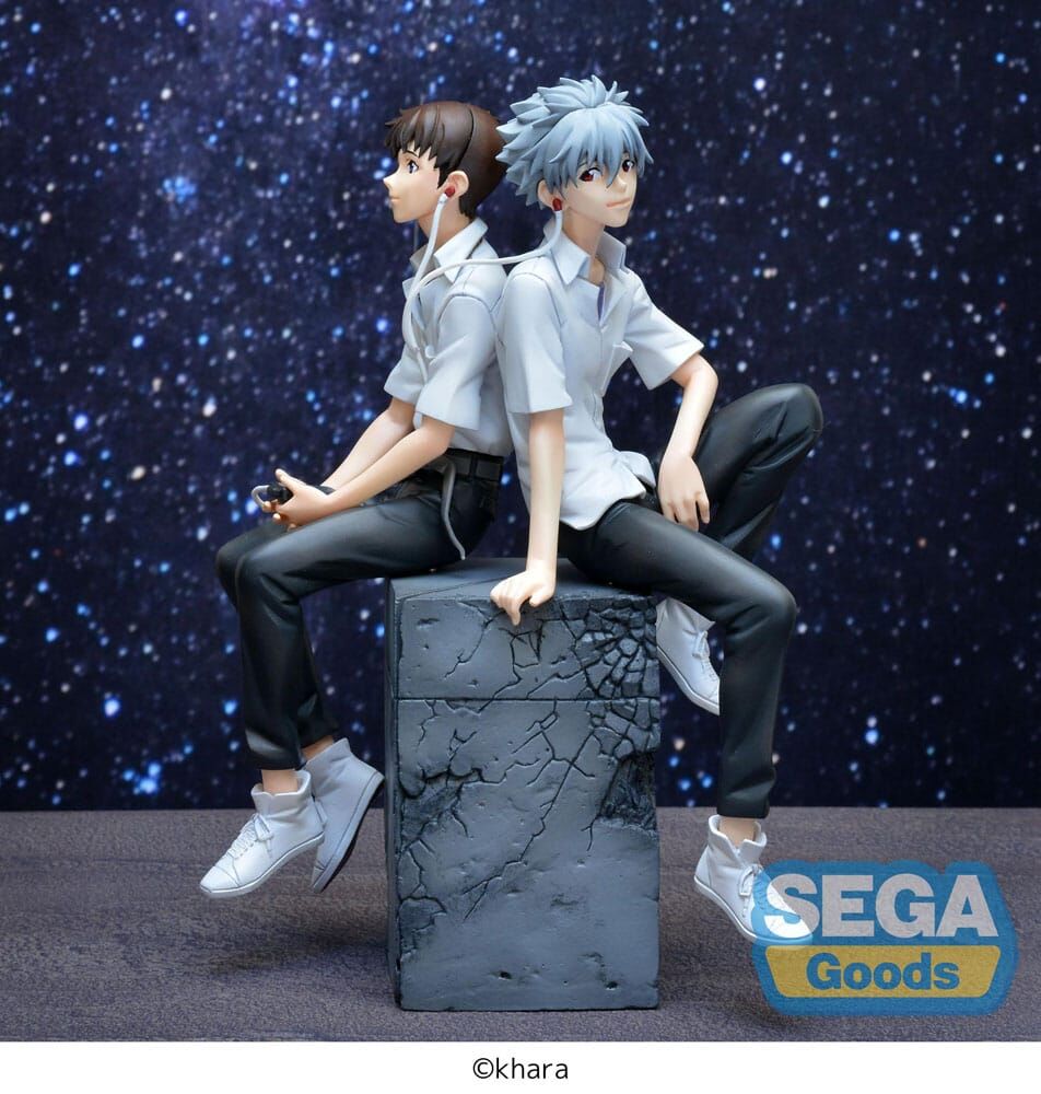 Figura Luminasta de Kaworu y Shinji sentados sobre una base de hormigón - 2
