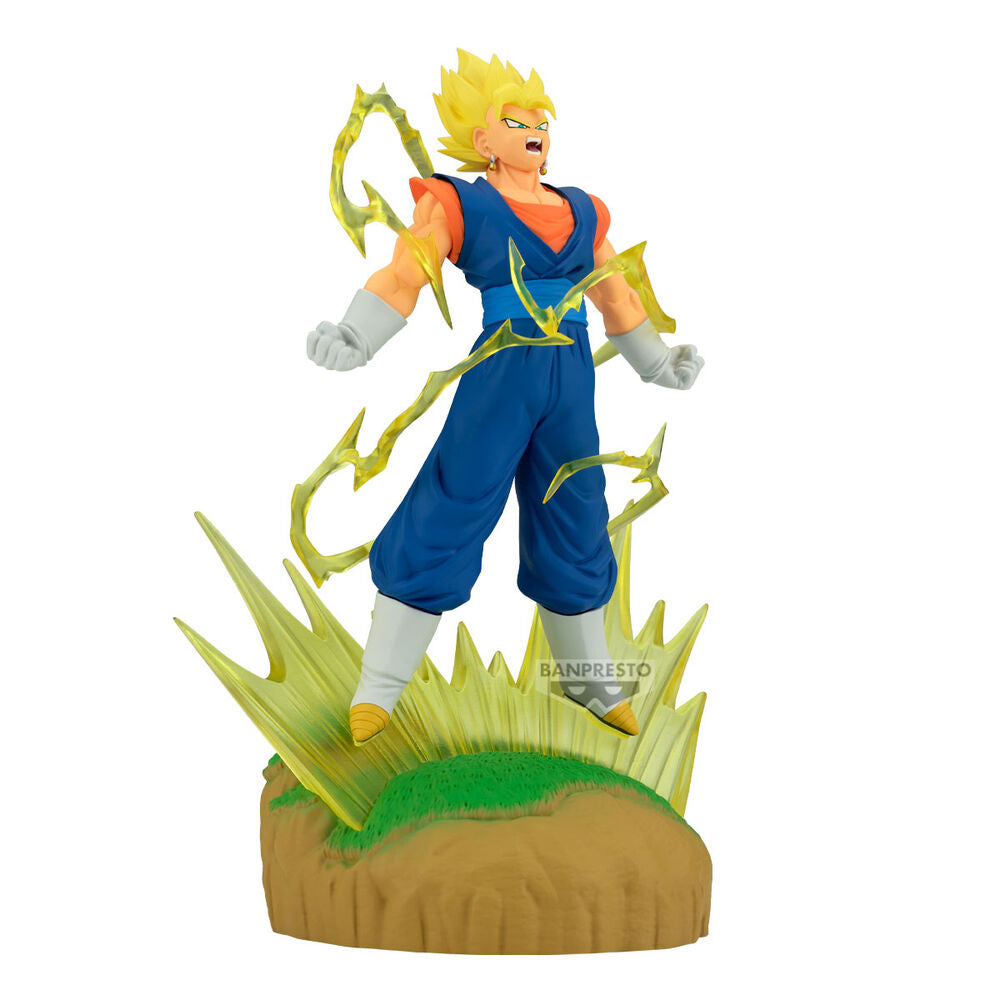 Figura de Vegito de Dragon Ball Z con efecto de energía amarilla sobre una base escénica