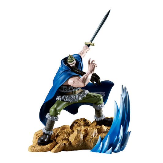 Figura de Dorry de One Piece con espada, capa azul y base rocosa