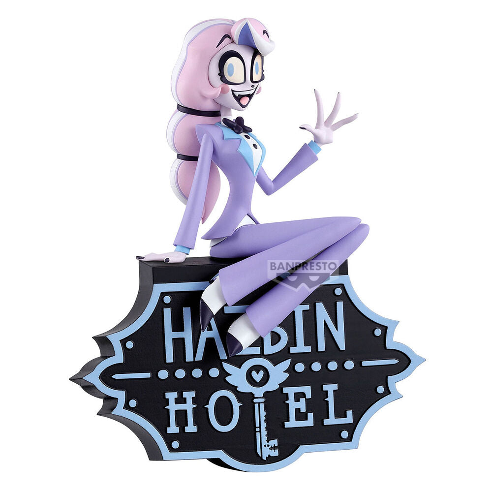 Figura Charlie Morningstar de Hazbin Hotel sentada sobre base con logotipo - 2