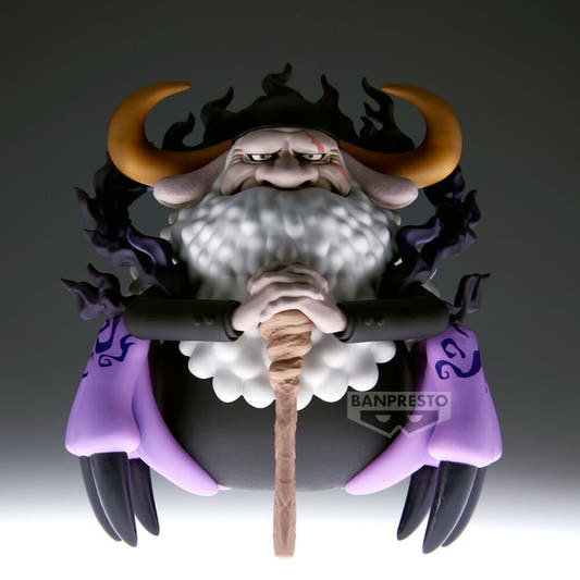 Figura de St. Jaygarcia Saturn de One Piece con cuernos, barba blanca y bastón - 3
