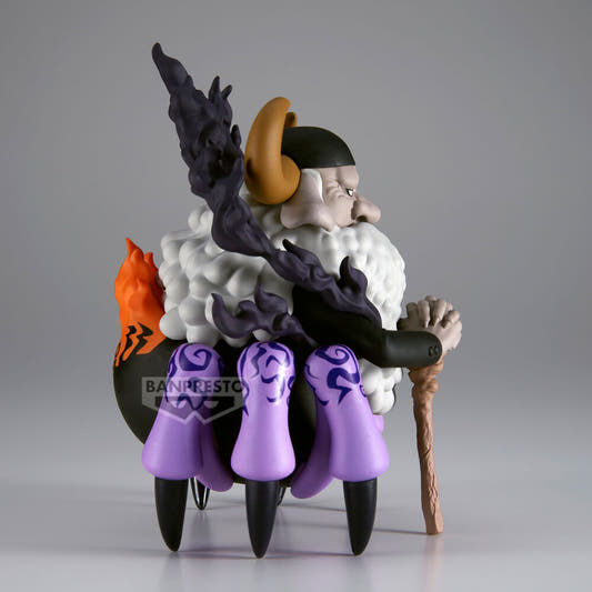 Figura de St. Jaygarcia Saturn de One Piece con cuernos, barba blanca y bastón - 5