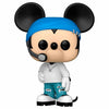 Figura Funko POP! de Mickey Mouse con gorra azul y conjunto urbano