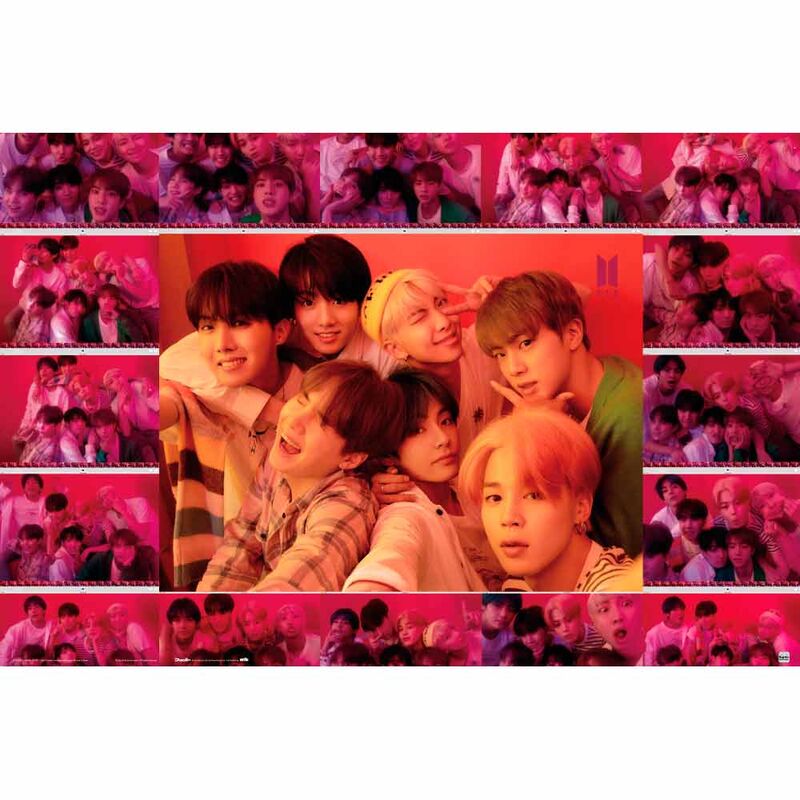 Póster BTS Selfie con collage fotográfico en tonos rosas y rojos