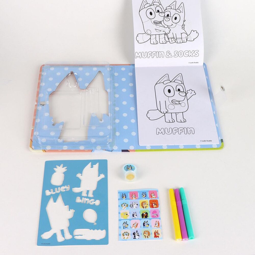 Set de cuaderno Bluey con estuche, personajes y útiles de escritura - 3