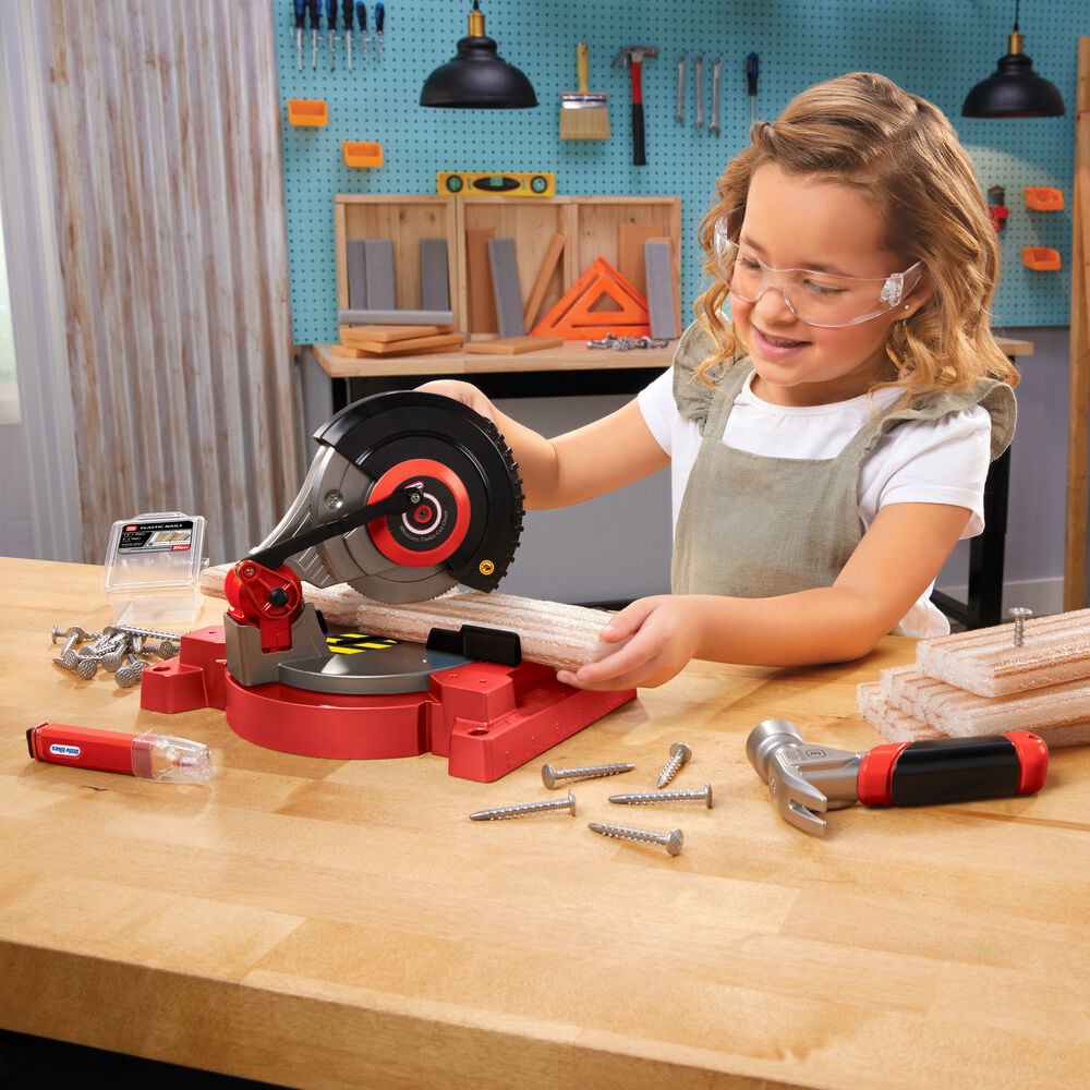 Kit LITTLE TIKES Creative Construction con sierra eléctrica, martillo y piezas de espuma - 3