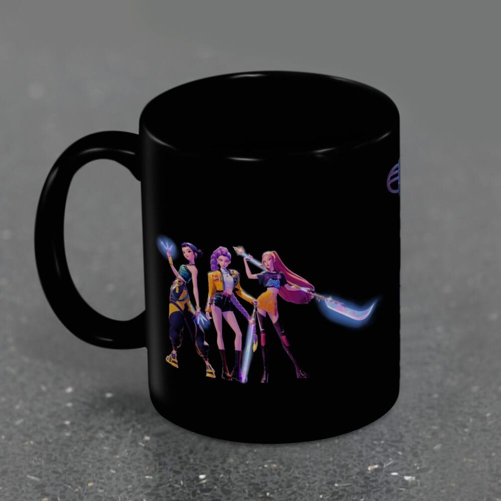 Taza negra de cerámica KPop Demon Hunters con ilustración de las guerreras - 3