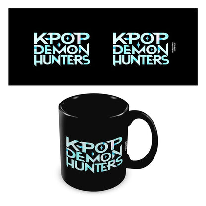 Taza negra de cerámica KPop Demon Hunters con logo turquesa