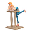 Figura de Nami de One Piece Grandline Journey sobre una plataforma