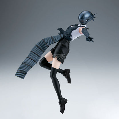 Figura Bomb Vibration Stars de Chainsaw Man de Banpresto en pose dinámica - 2