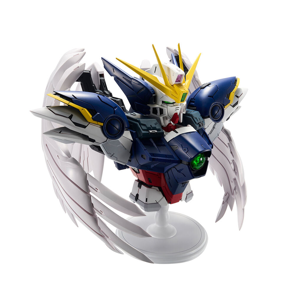Figura Ichibansho Wing Gundam Zero EW de BANPRESTO con alas desplegadas - 4