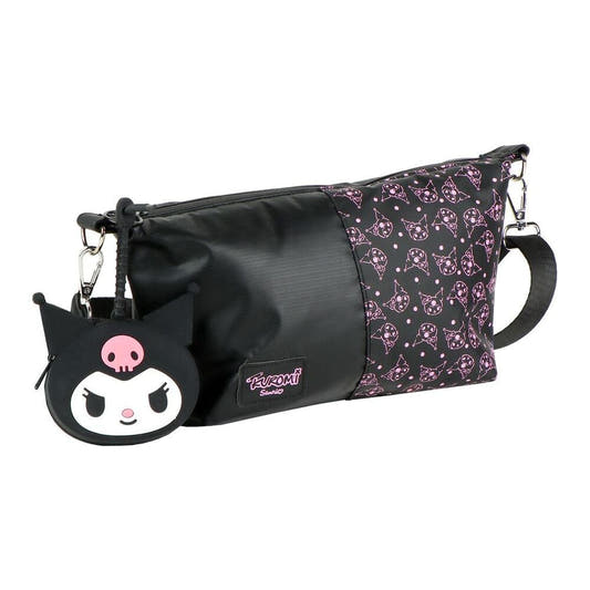 Bolso negro de Kuromi con estampado rosa y accesorio colgante
