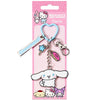 Llavero de Cinnamoroll con anilla azul en forma de corazón y clip