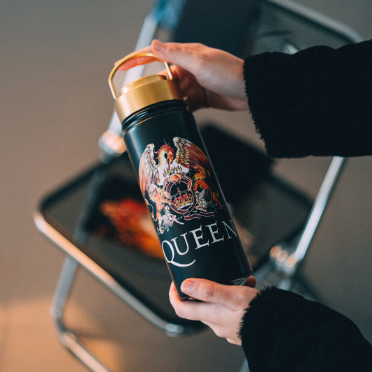 Botella Queen negra de acero inoxidable con tapón dorado y asa - 8